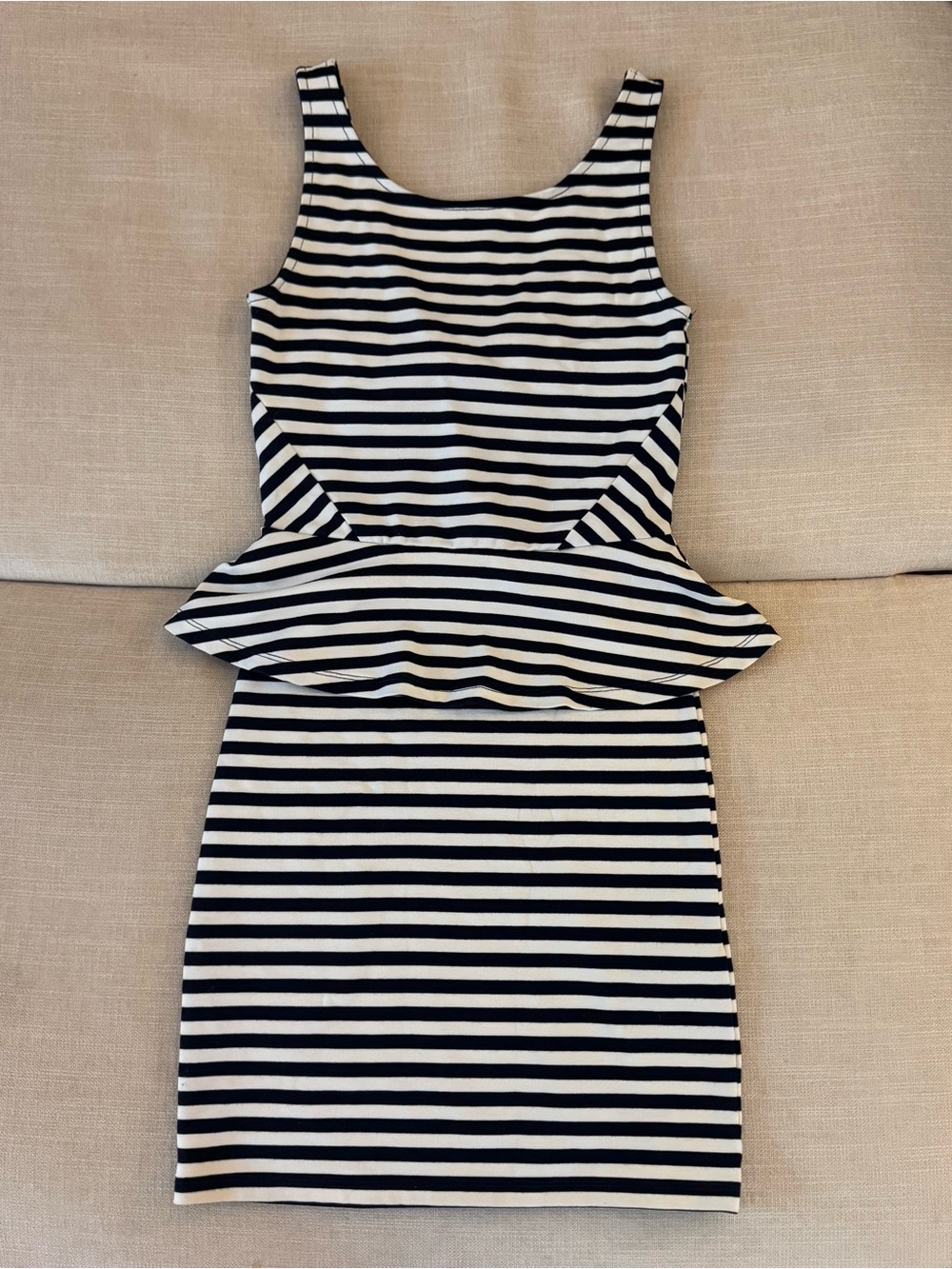 🦓 H&M | Striped Peplum Tank Dress (US 2) 🦓